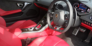 White Lamborghini Huracan Price Image 4